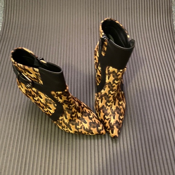 Booties - Picture 4 of 5